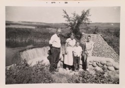 Rasmus, Anna, Dale Domsten & Joan Weinberg (April 1959)